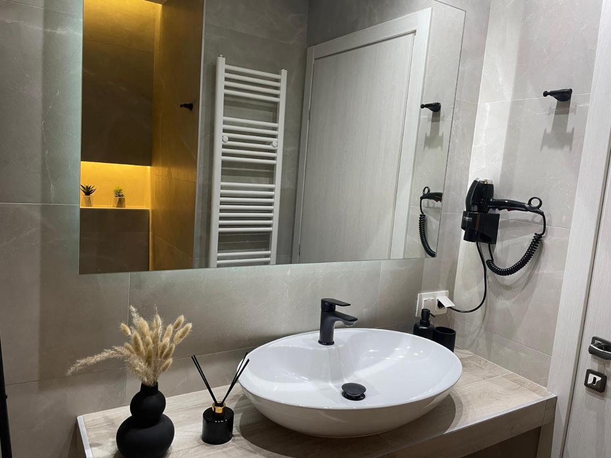 Jacuzzi Suite Ladadika Salonic Exterior foto