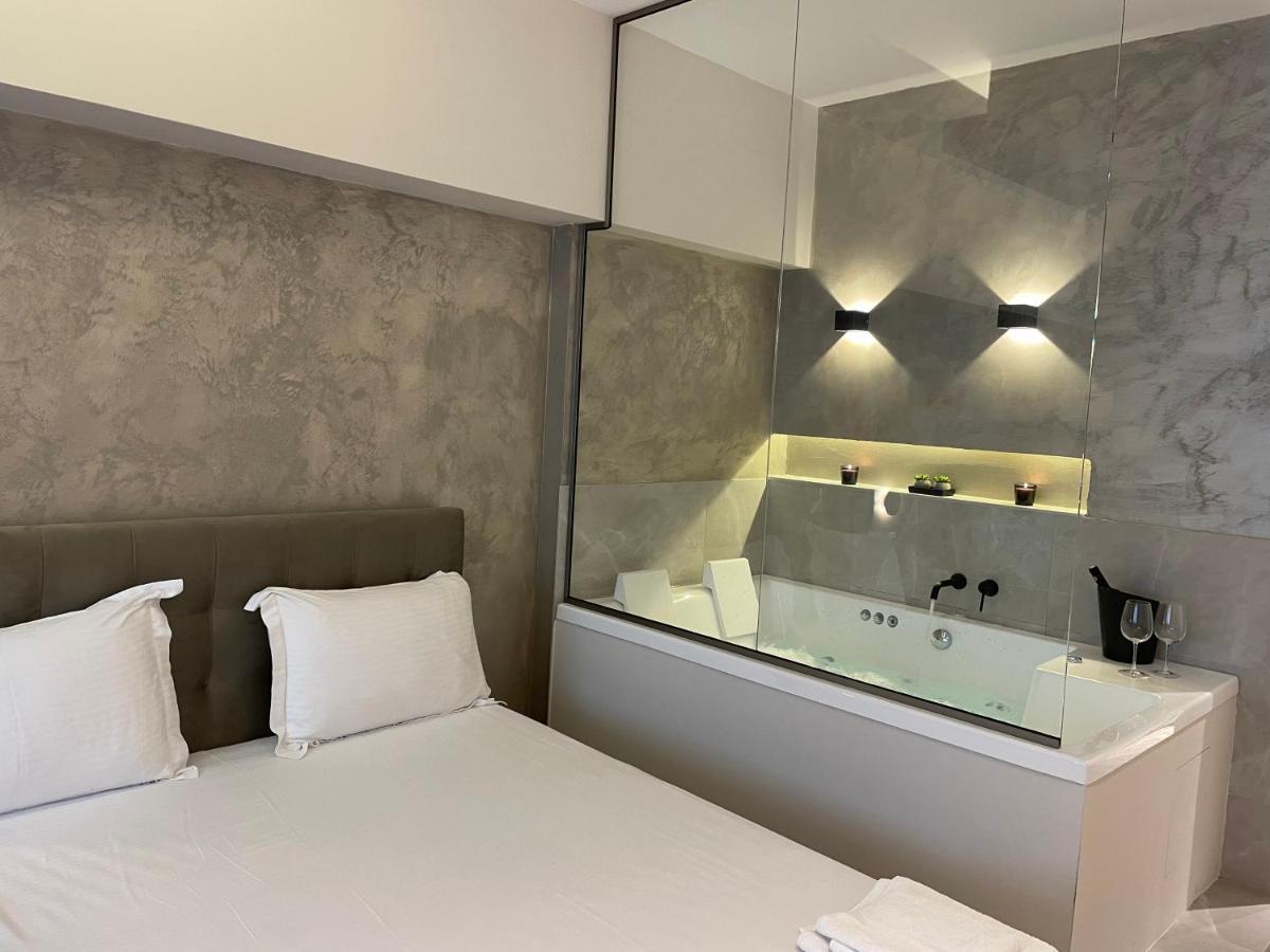 Jacuzzi Suite Ladadika Salonic Exterior foto